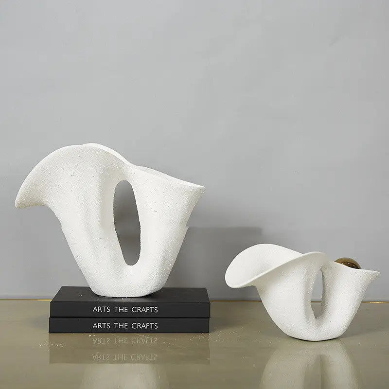 handcrafted White Vase Londecor