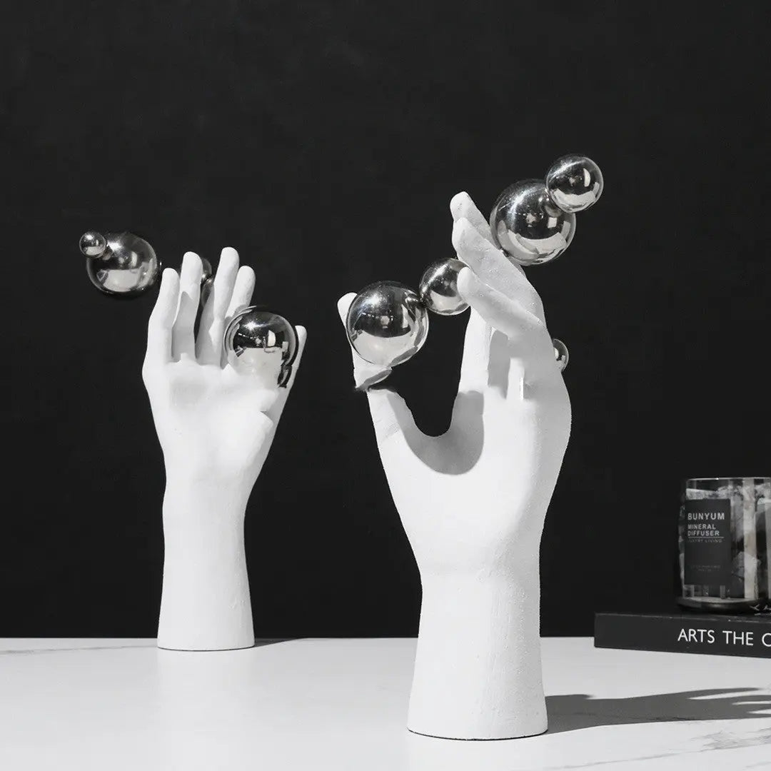 Light Luxury Creative Hand Shape Londecor