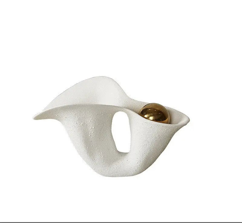 handcrafted White Vase Londecor