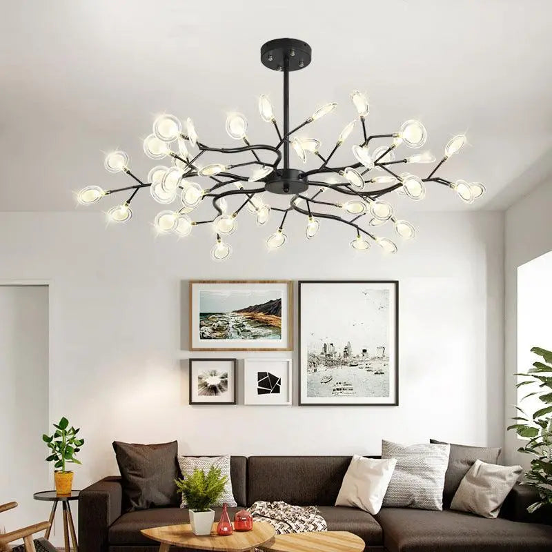 Intricate Golden Chandelier - Londecor