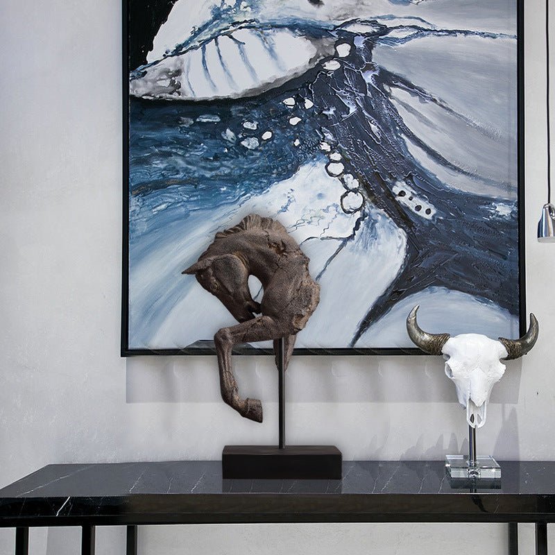 Antique Horse Ornament Londecor