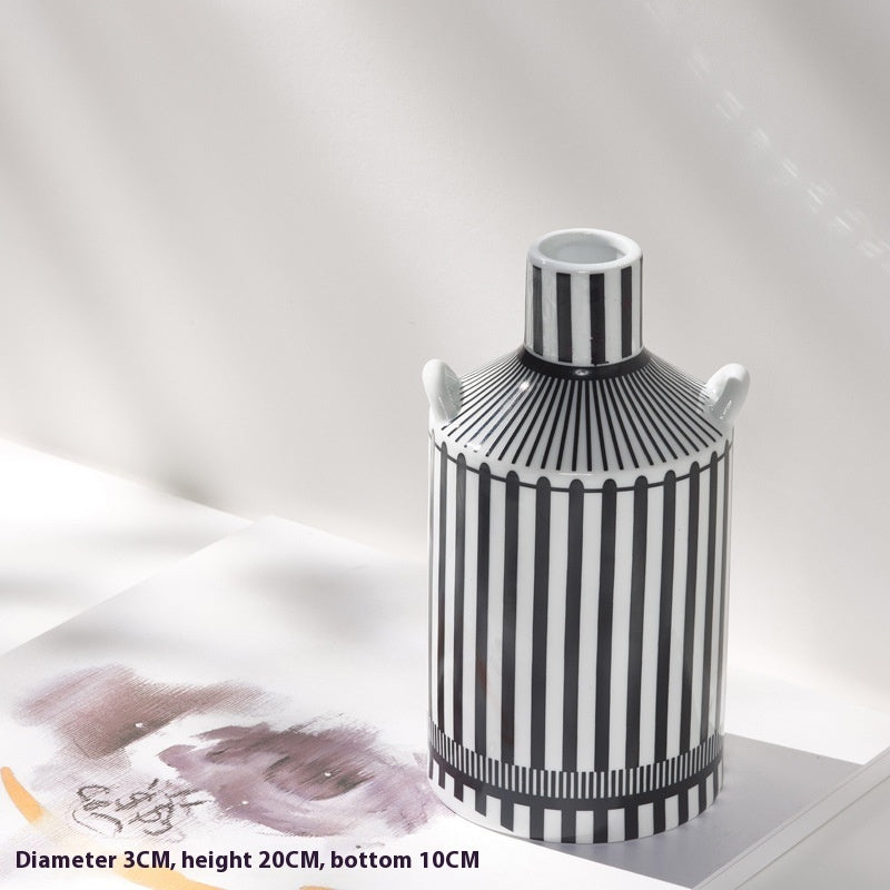 Black And White Vase Decoration
