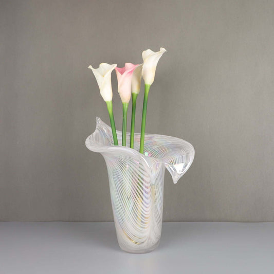 Luxury Crystal Decorations vase in colorful shades holding elegant white and pink flowers, made from K9 white crystal, size 28x26x35cm.