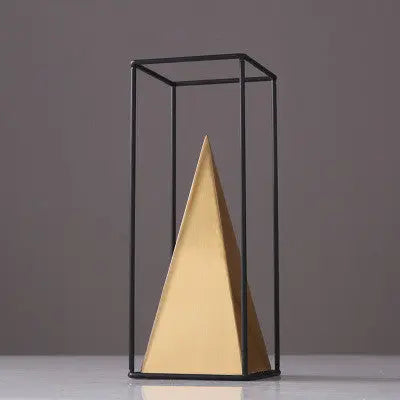 Porch Pyramid Metal Ornament Londecor