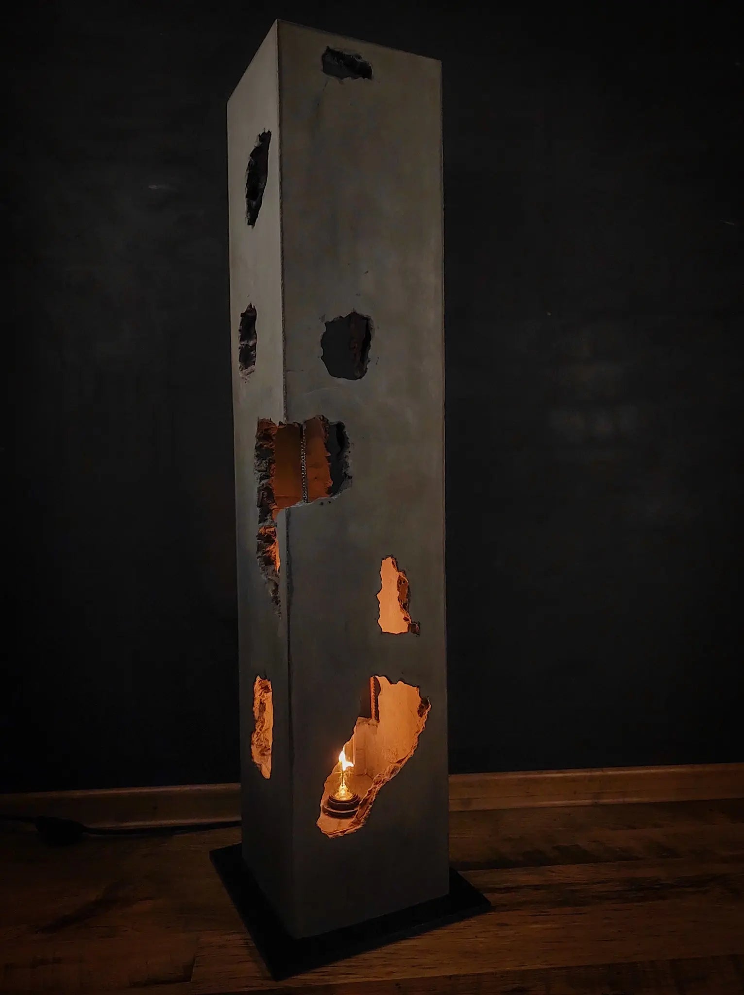 lampa stojąca loft, loft, oświetlenie loft, lampa z betonu