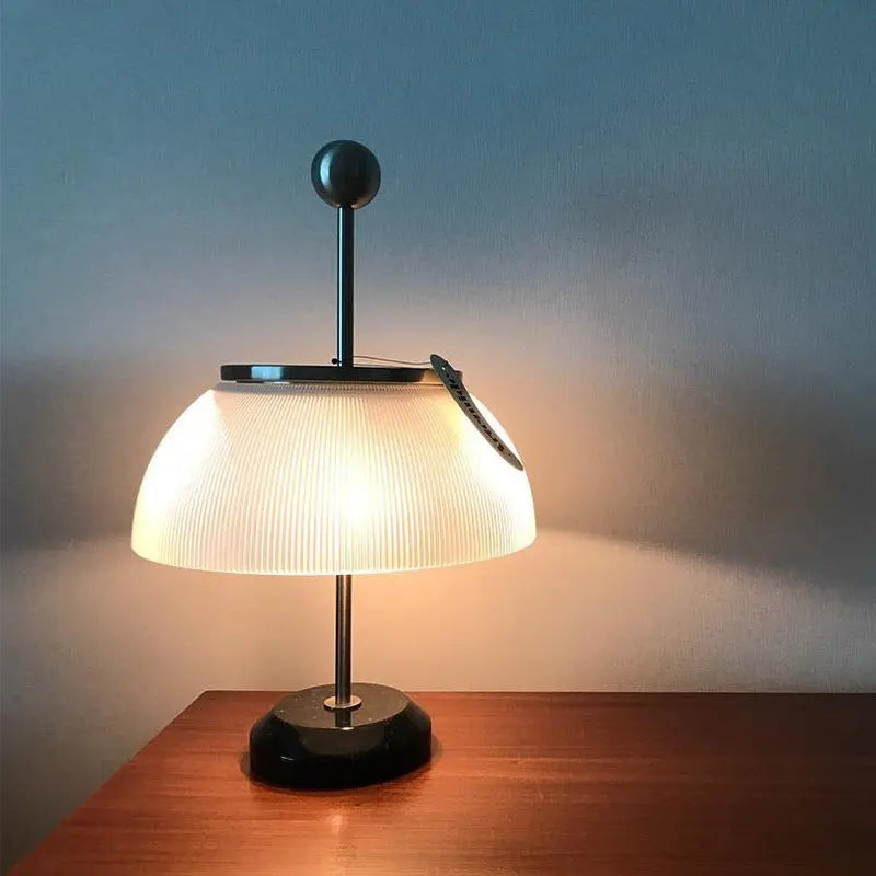 Minimalist Personality Glass Table Lamp Londecor